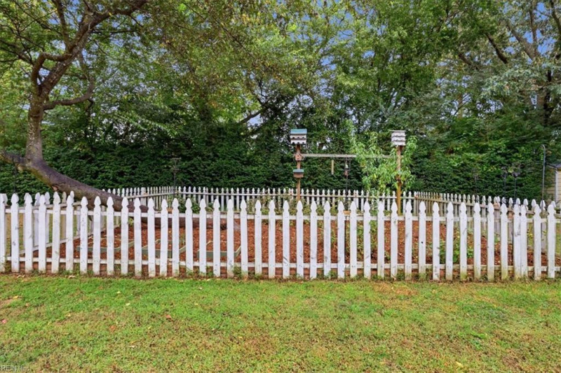Photo 33 of 38 residential for sale in Virginia Beach virginia Photo 33 of 38 residential for sale in Virginia Beach virginia