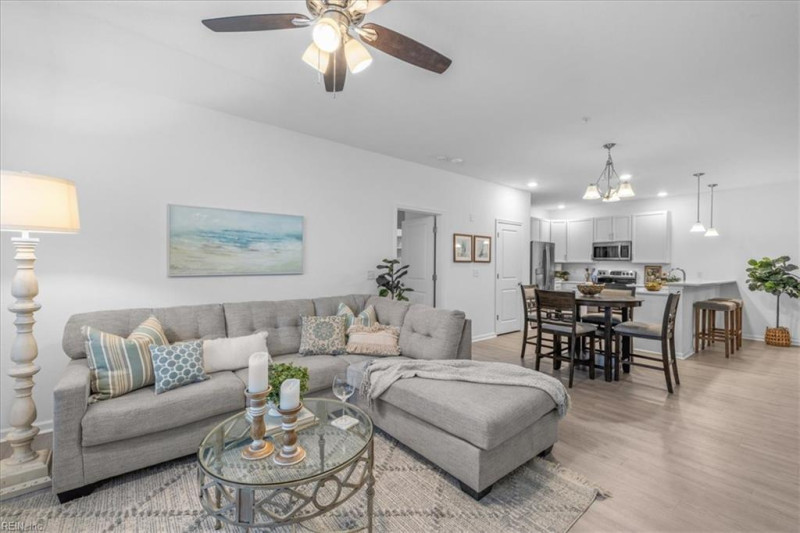 Photo 11 of 32 residential for sale in Virginia Beach virginia