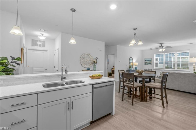 Photo 6 of 32 residential for sale in Virginia Beach virginia