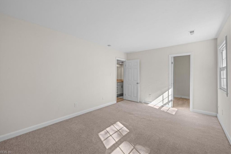 Photo 23 of 41 residential for sale in Virginia Beach virginia