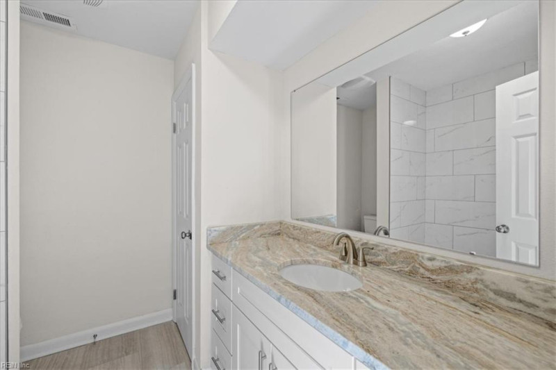 Photo 25 of 41 residential for sale in Virginia Beach virginia