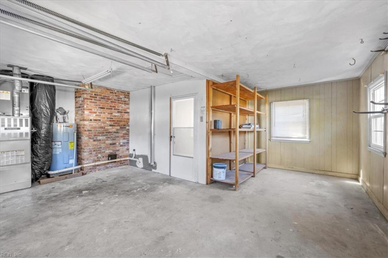Photo 35 of 41 residential for sale in Virginia Beach virginia
