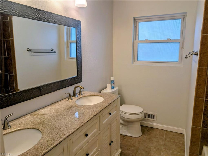 Photo 20 of 25 residential for sale in Virginia Beach virginia