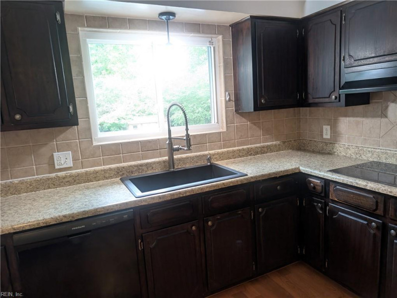 Photo 8 of 25 residential for sale in Virginia Beach virginia