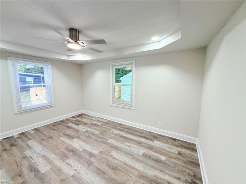 Photo 9 of 15 residential for sale in Portsmouth virginia