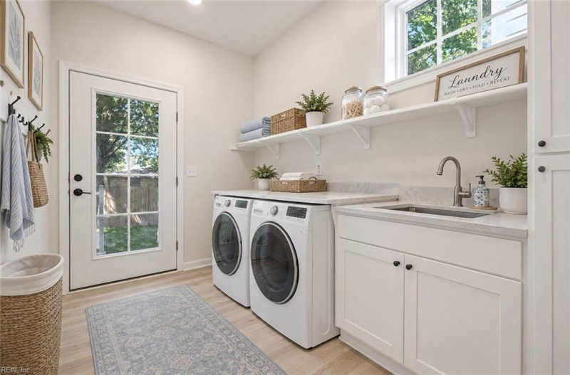 Photo 13 of 29 residential for sale in Norfolk virginia