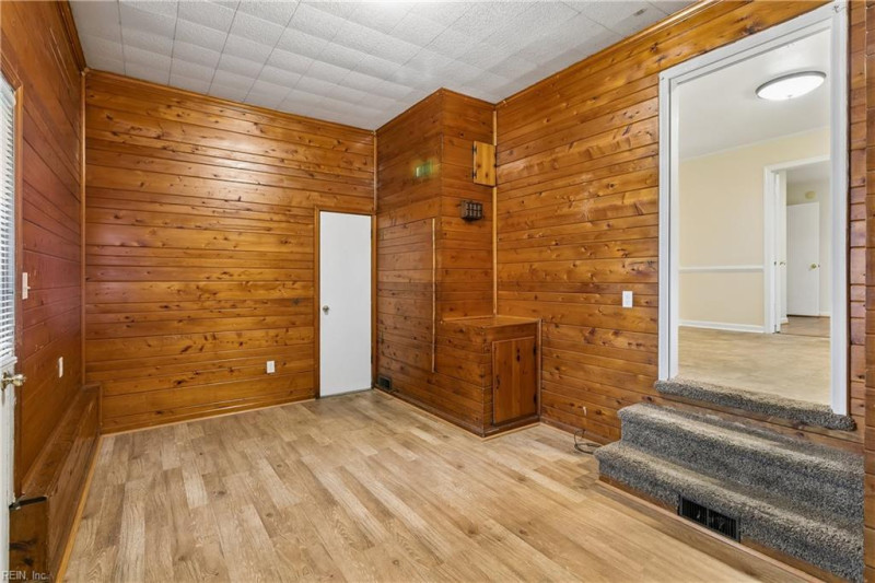 Photo 21 of 29 residential for sale in Hampton virginia