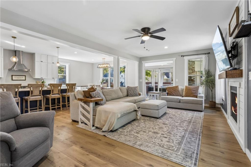 Photo 20 of 50 residential for sale in Poquoson virginia