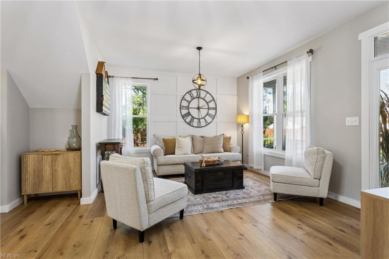 Photo 7 of 50 residential for sale in Poquoson virginia
