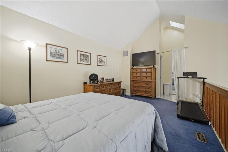 Photo 13 of 25 residential for sale in Virginia Beach virginia