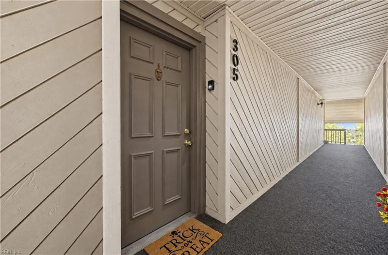 Photo 2 of 25 residential for sale in Virginia Beach virginia