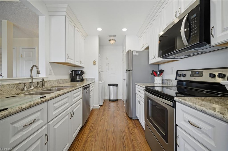 Photo 3 of 25 residential for sale in Virginia Beach virginia