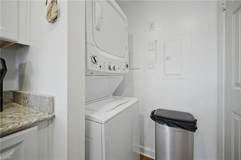 Photo 6 of 25 residential for sale in Virginia Beach virginia