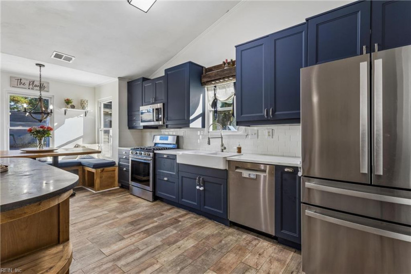 Photo 14 of 38 residential for sale in Chesapeake virginia