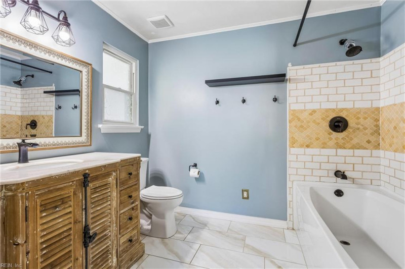 Photo 28 of 38 residential for sale in Chesapeake virginia