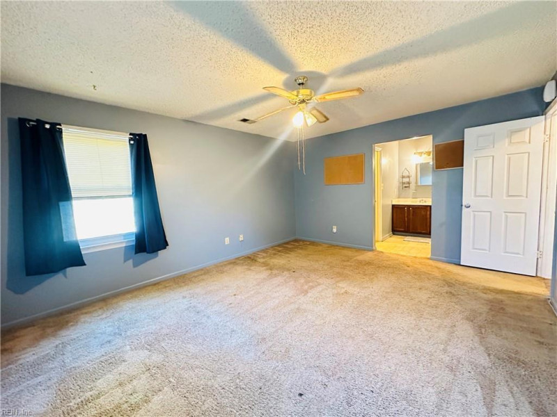 Photo 8 of 15 residential for sale in Chesapeake virginia