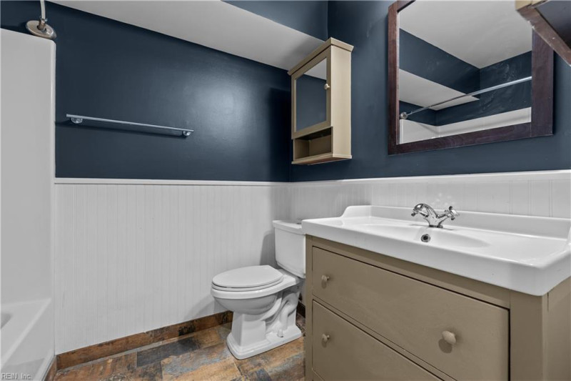 Photo 16 of 38 residential for sale in Virginia Beach virginia