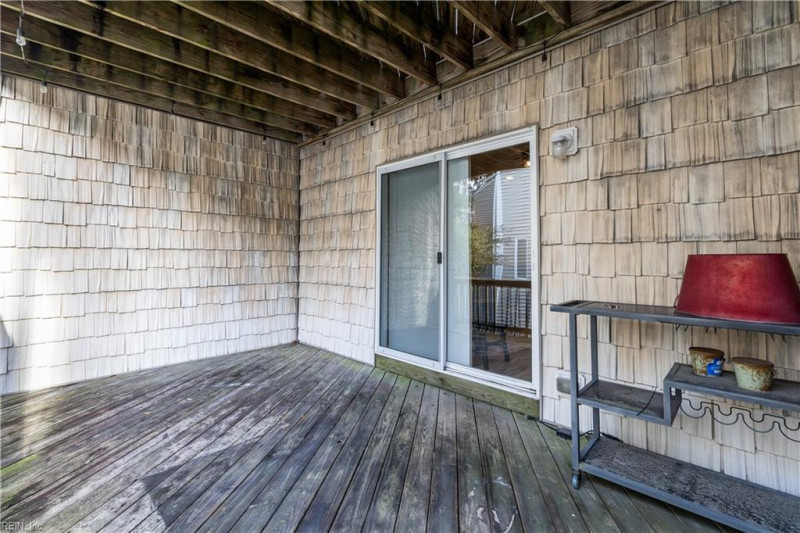 Photo 17 of 38 residential for sale in Virginia Beach virginia