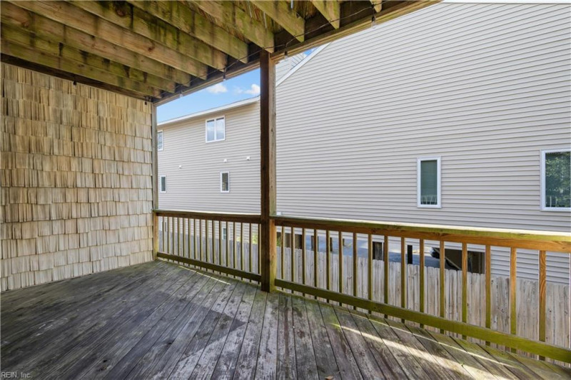 Photo 18 of 38 residential for sale in Virginia Beach virginia