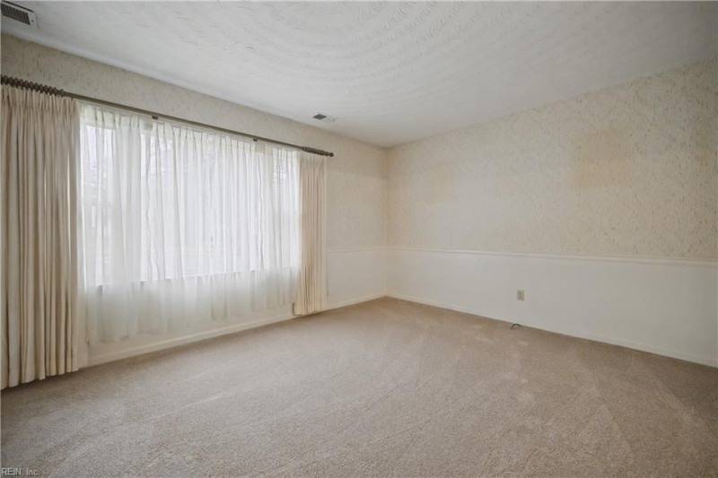 Photo 20 of 32 residential for sale in Norfolk virginia