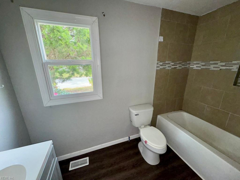Photo 15 of 20 residential for sale in Portsmouth virginia Photo 15 of 20 residential for sale in Portsmouth virginia