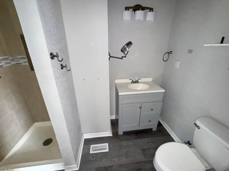 Photo 5 of 20 residential for sale in Portsmouth virginia Photo 5 of 20 residential for sale in Portsmouth virginia