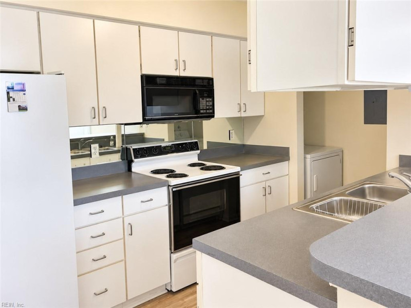 Photo 6 of 9 residential for sale in Virginia Beach virginia Photo 6 of 9 residential for sale in Virginia Beach virginia
