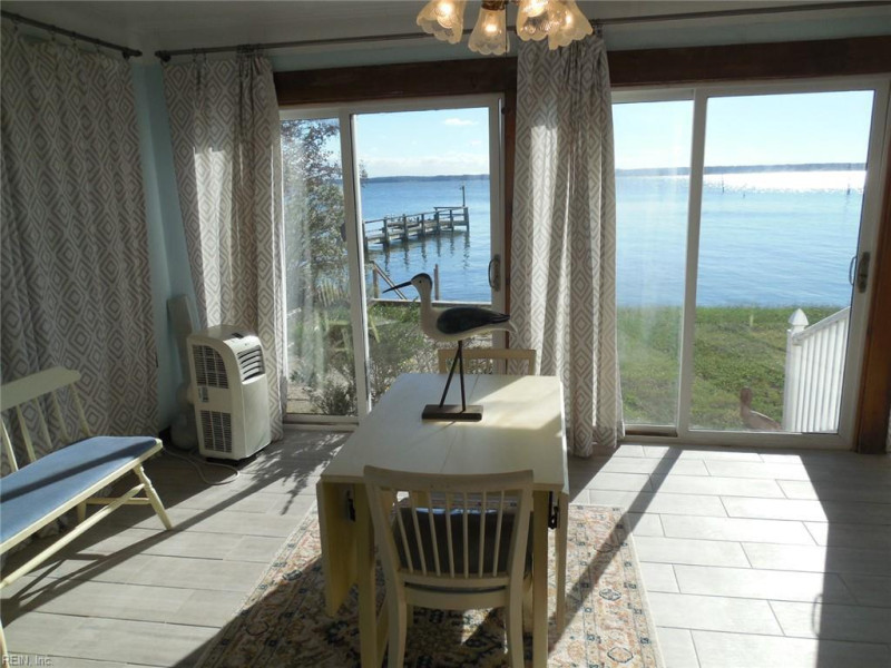 Photo 11 of 21 residential for sale in Gloucester County virginia