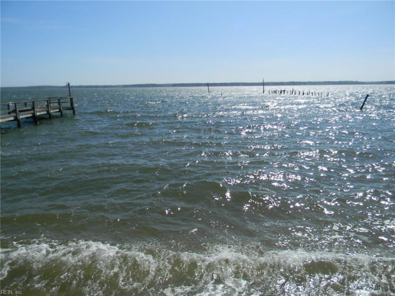 Photo 20 of 21 residential for sale in Gloucester County virginia