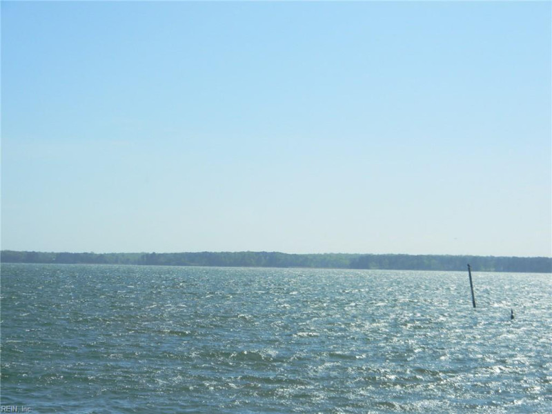 Photo 21 of 21 residential for sale in Gloucester County virginia