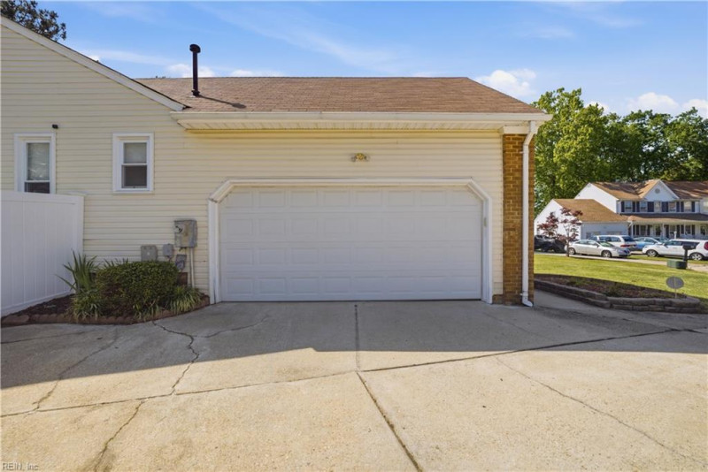 Photo 18 of 19 residential for sale in Virginia Beach virginia