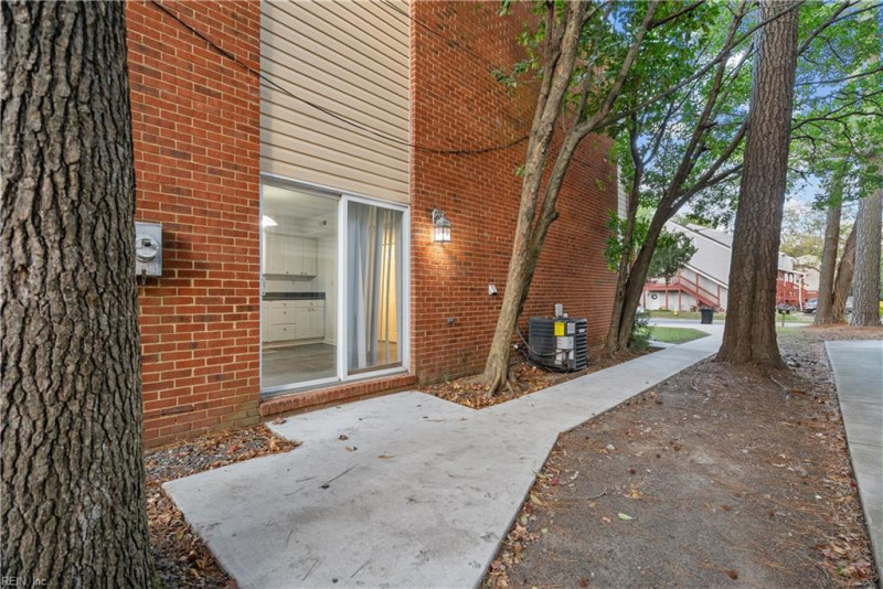Photo 33 of 41 residential for sale in Virginia Beach virginia