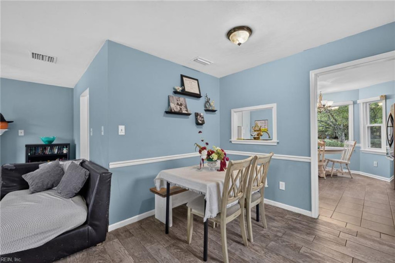 Photo 16 of 38 residential for sale in Virginia Beach virginia