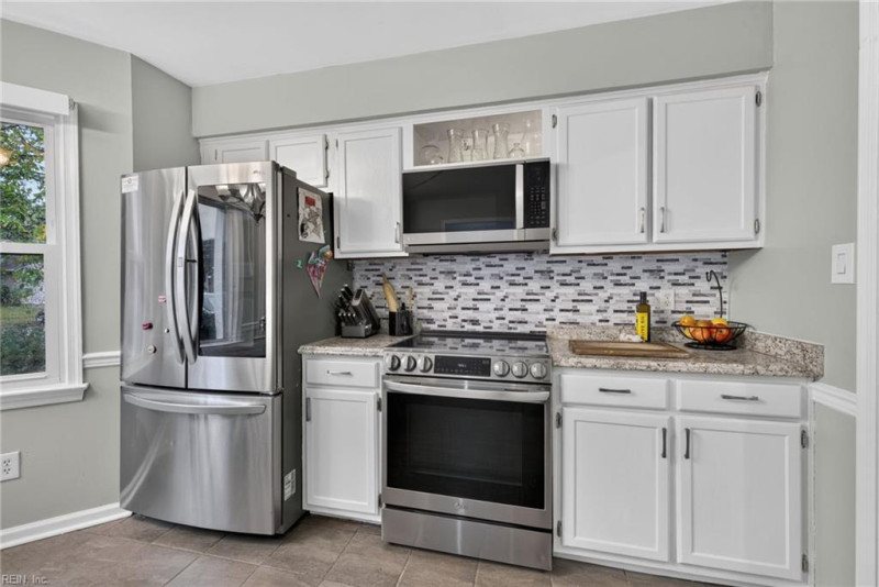 Photo 20 of 38 residential for sale in Virginia Beach virginia