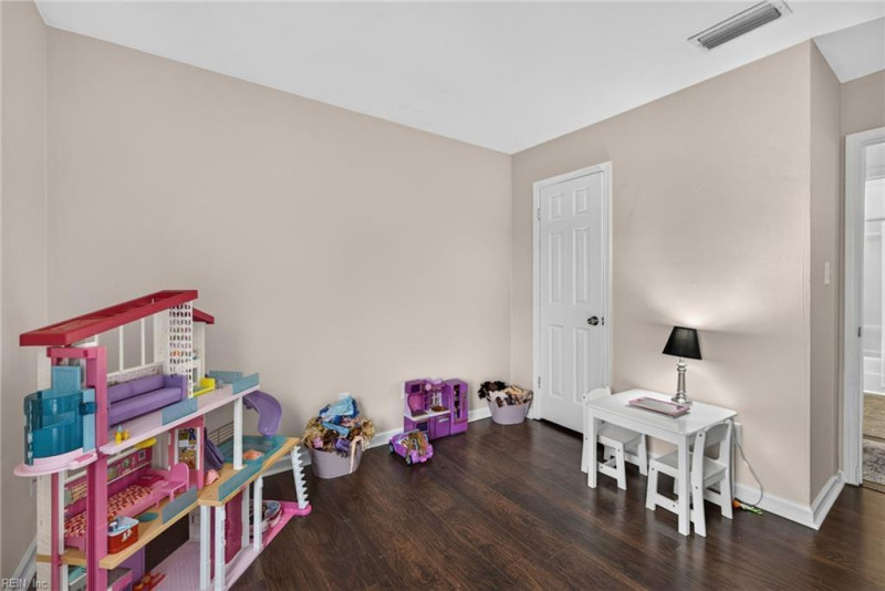 Photo 21 of 38 residential for sale in Virginia Beach virginia