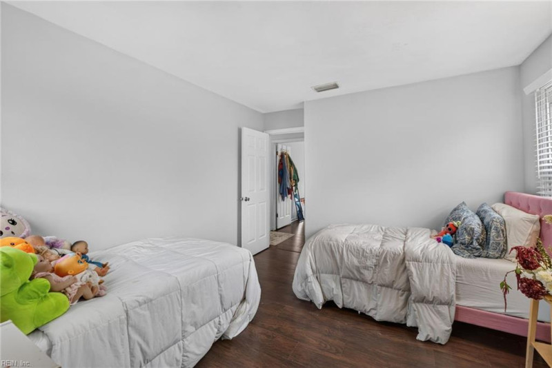 Photo 25 of 38 residential for sale in Virginia Beach virginia