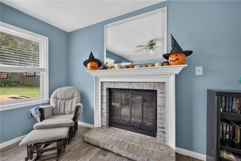 Photo 6 of 38 residential for sale in Virginia Beach virginia