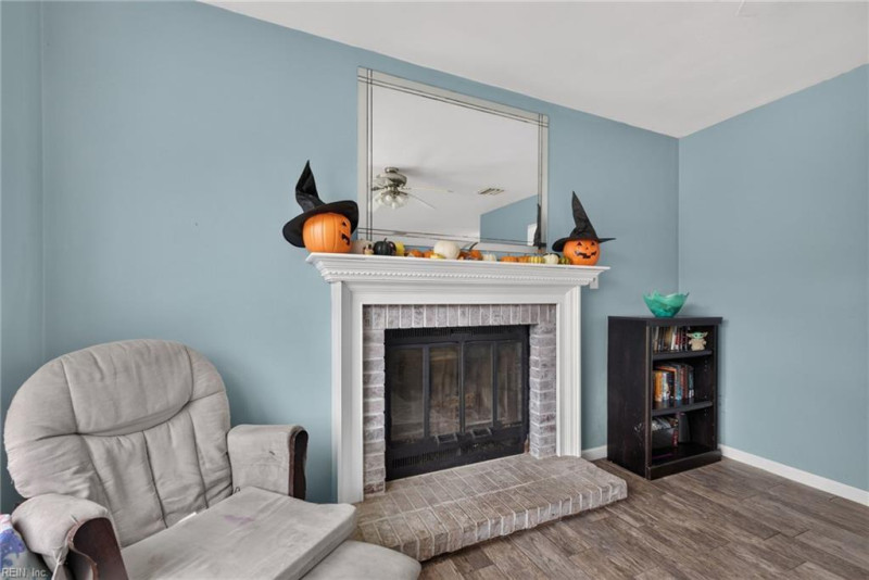 Photo 7 of 38 residential for sale in Virginia Beach virginia