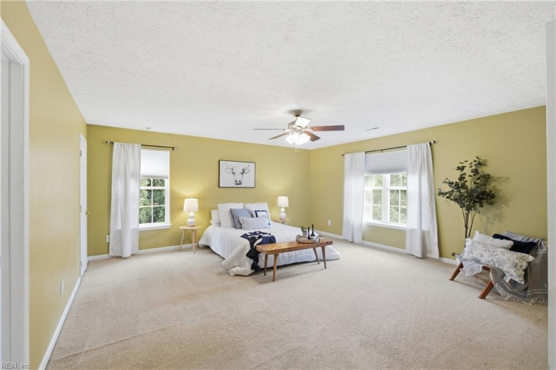 Photo 12 of 36 residential for sale in Gloucester County virginia