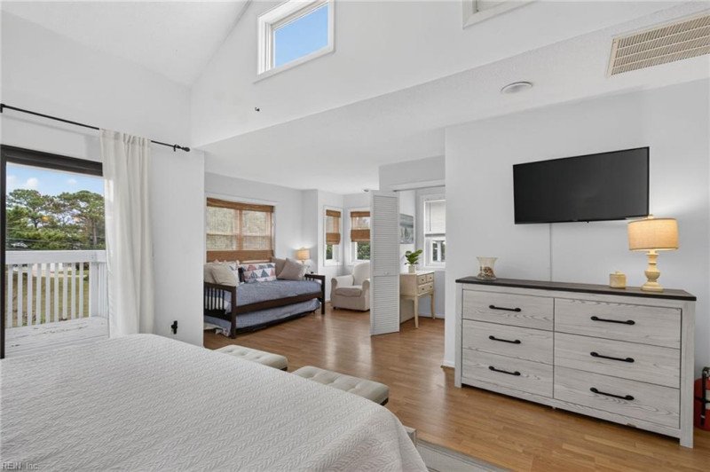 Photo 23 of 48 residential for sale in Virginia Beach virginia