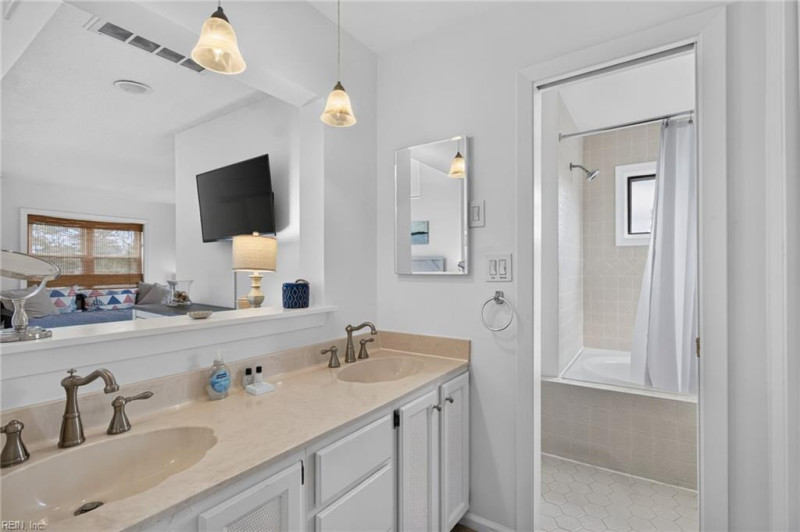 Photo 25 of 48 residential for sale in Virginia Beach virginia