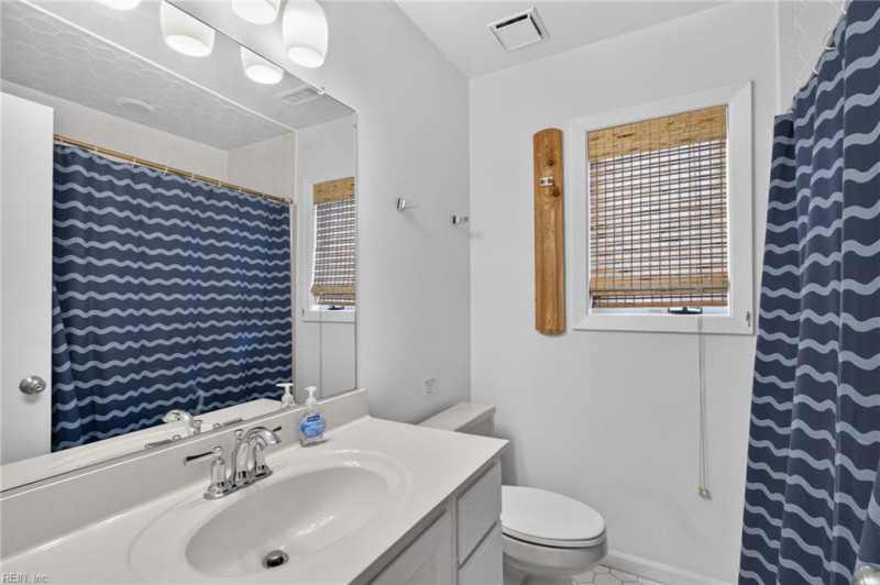 Photo 31 of 48 residential for sale in Virginia Beach virginia