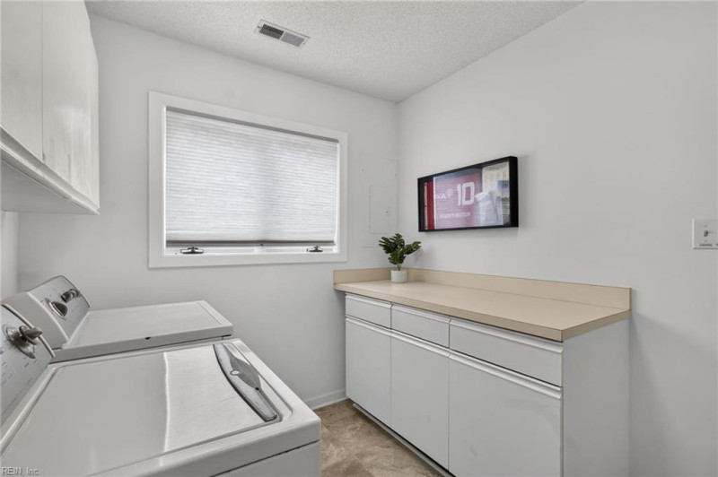 Photo 34 of 48 residential for sale in Virginia Beach virginia