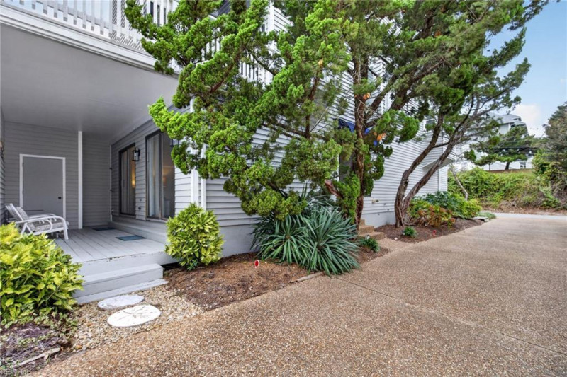 Photo 36 of 48 residential for sale in Virginia Beach virginia