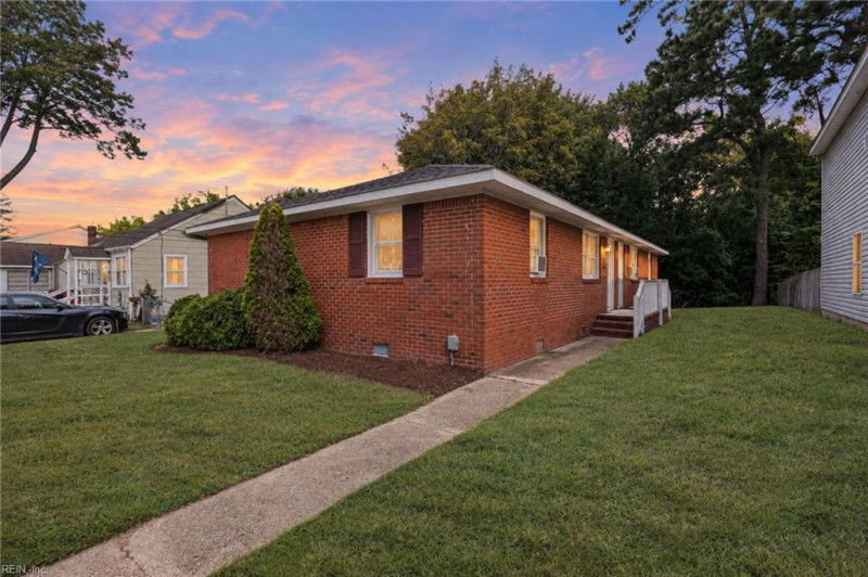 Photo 1 of 28 residential for sale in Chesapeake virginia Photo 1 of 28 residential for sale in Chesapeake virginia