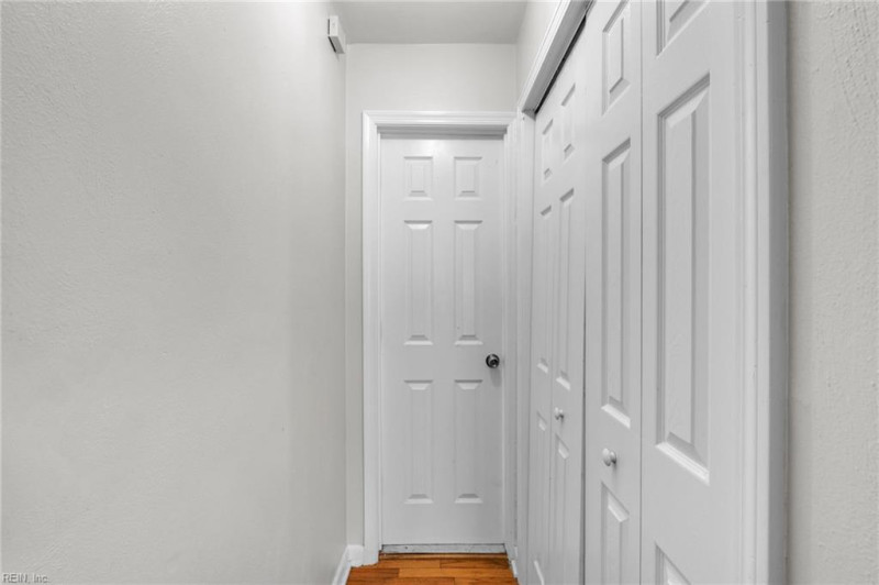 Photo 21 of 28 residential for sale in Chesapeake virginia Photo 21 of 28 residential for sale in Chesapeake virginia