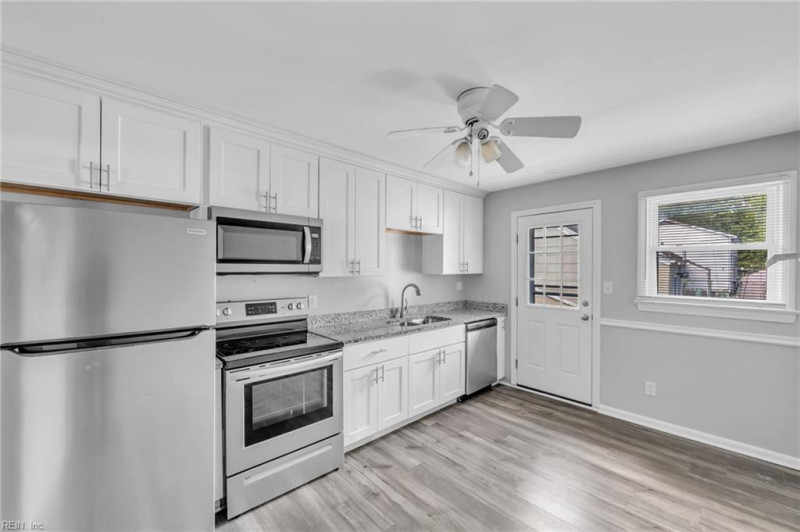 Photo 6 of 28 residential for sale in Chesapeake virginia Photo 6 of 28 residential for sale in Chesapeake virginia