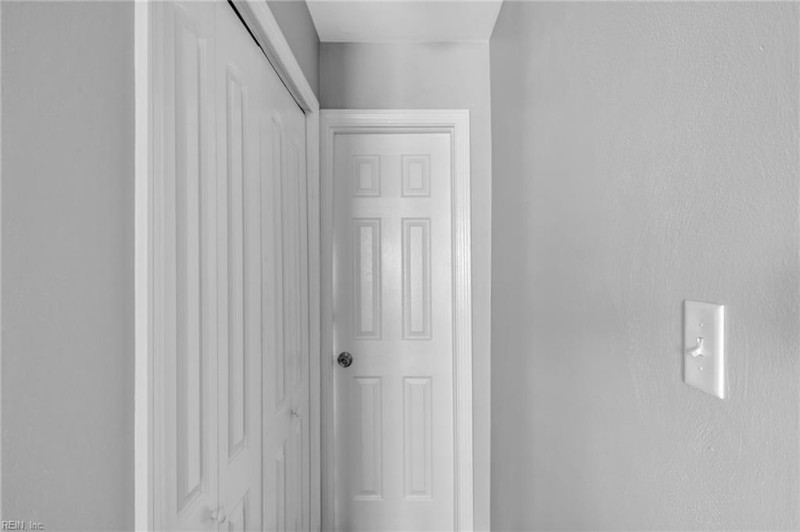 Photo 8 of 28 residential for sale in Chesapeake virginia Photo 8 of 28 residential for sale in Chesapeake virginia
