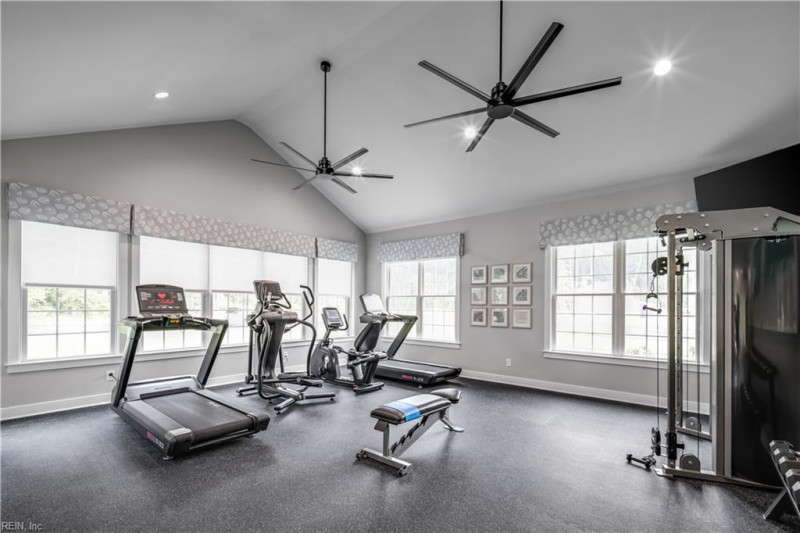 Photo 16 of 21 residential for sale in Poquoson virginia