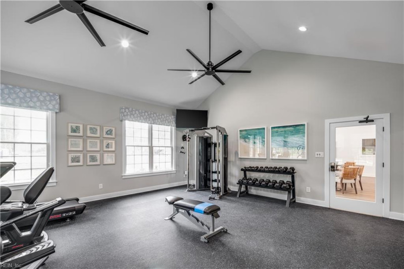Photo 17 of 21 residential for sale in Poquoson virginia